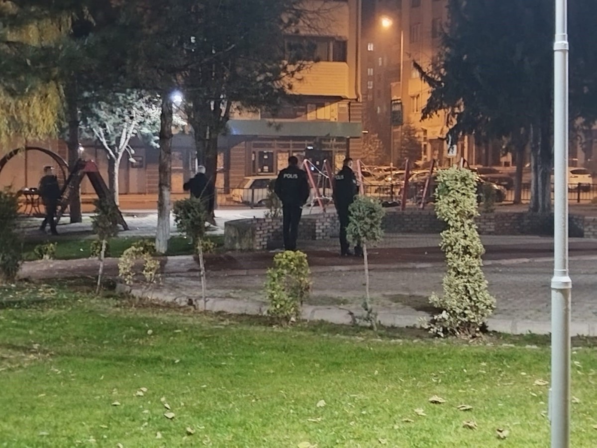 Kayseri’de Şüpeli Çanta Panik Yarattı   