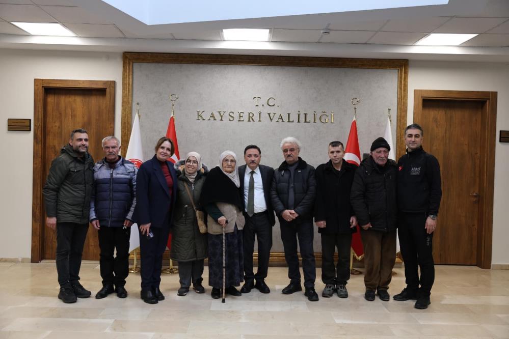 Vali Çiçek’ten Afetzede Ailelere Anahtar Teslimi