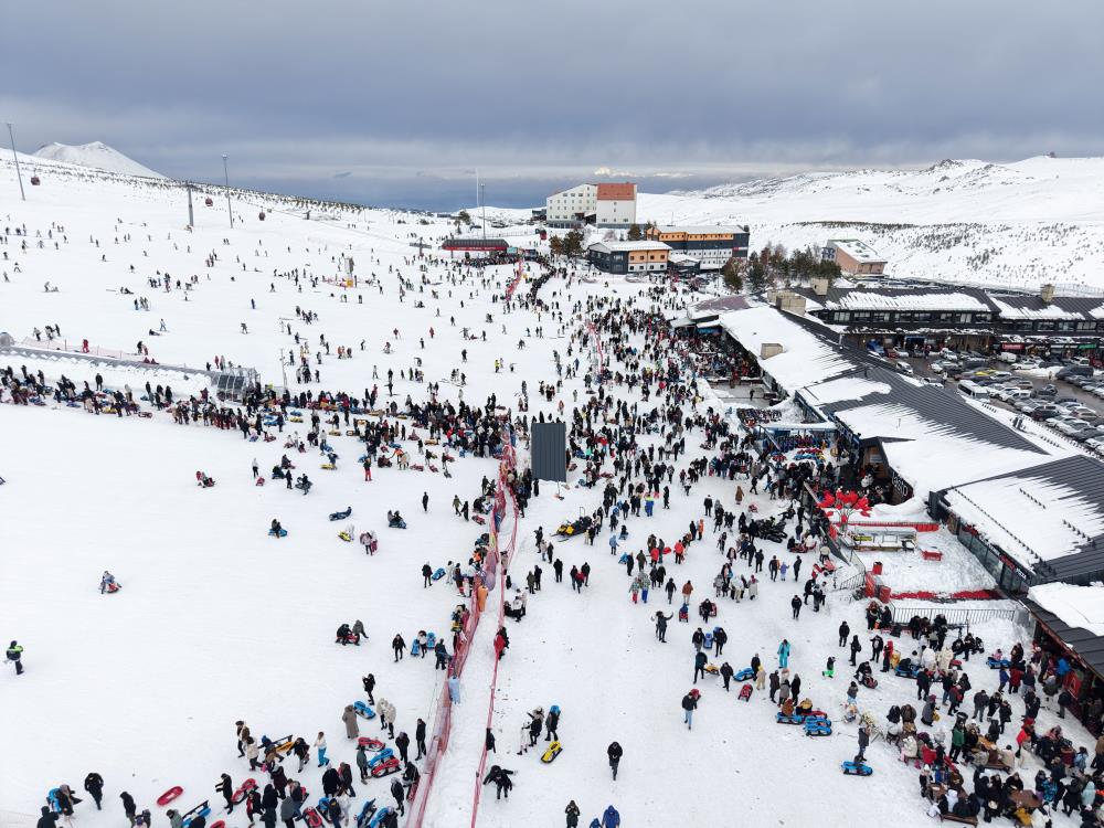 Erciyes’te Hafta Sonu Yoğunluğu