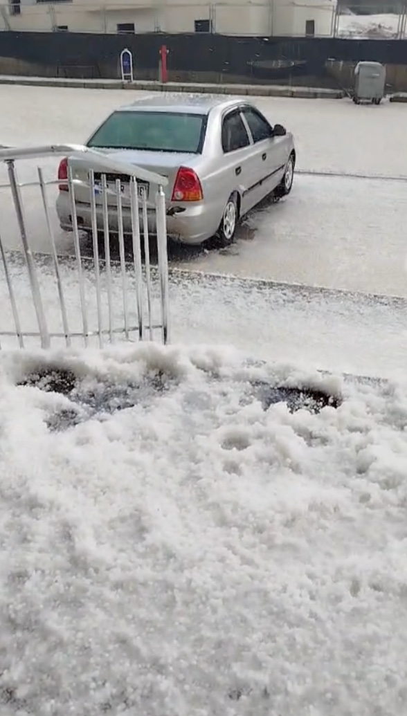 İncesu İlçesinde Dolu Etkili Oldu