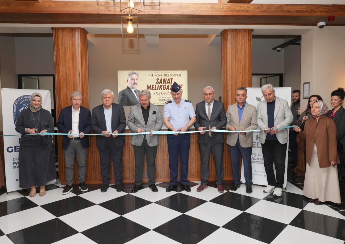 Sanat Melikgazi’de Karma Resim Sergisi Açıldı