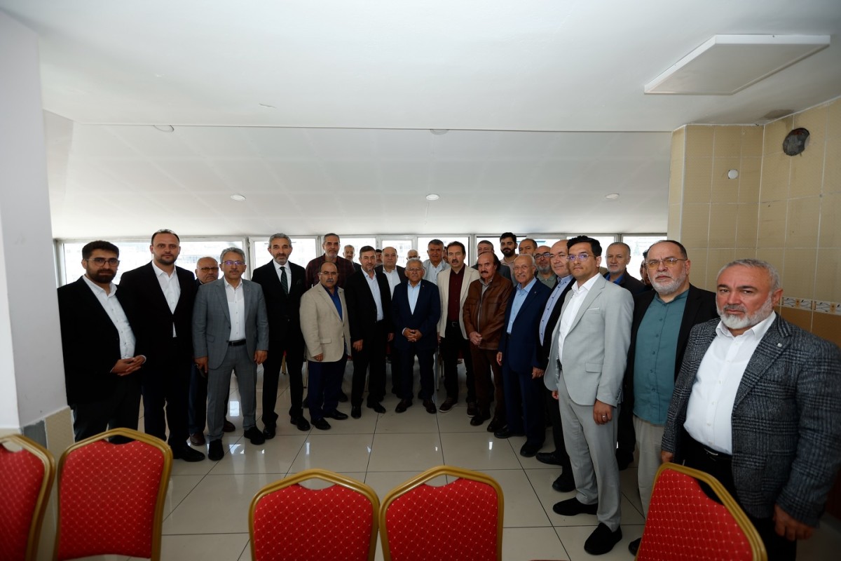 Başkan Büyükkılıç, Gönüllü Kültür Kuruluşları Temsilcileri ile Bayramlaştı