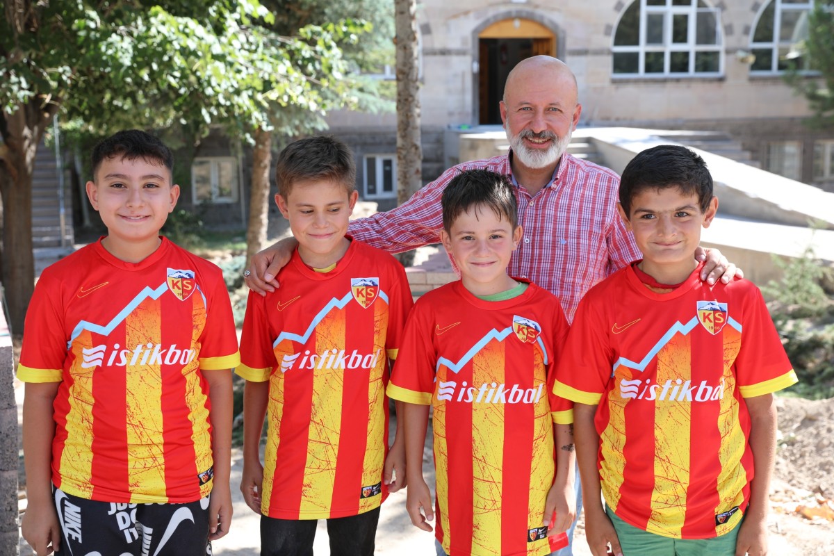 Kocasinan Farkıyla Daha Fonksiyonel Parklar, Daha Mutlu Çocuklar