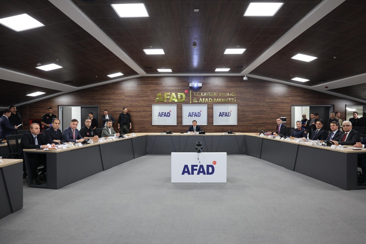 Vali Çiçek Başkanlığında Kurum Müdürleri Değerlendirme Toplantısı Yapıldı
