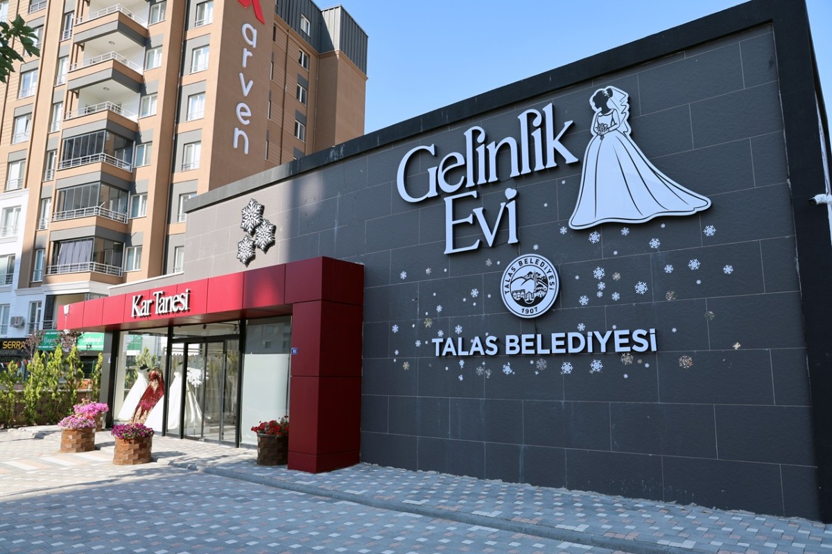 Kar Tanesi Gelinlik Evi’nde Yeni Sezon Heyecanı 