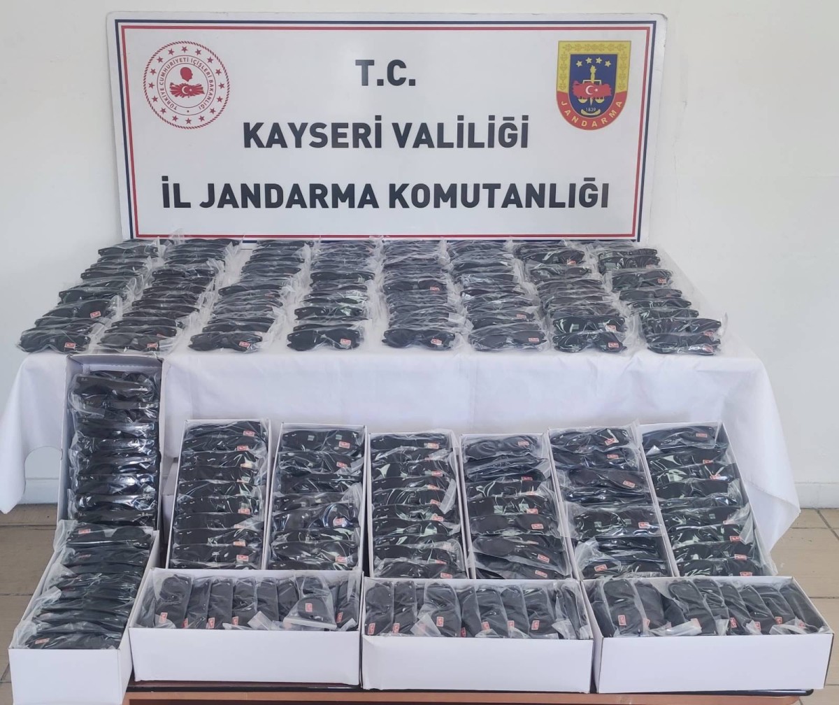 Kayseri’de 3 Milyonluk Kaçak Gözlük Operasyonu!