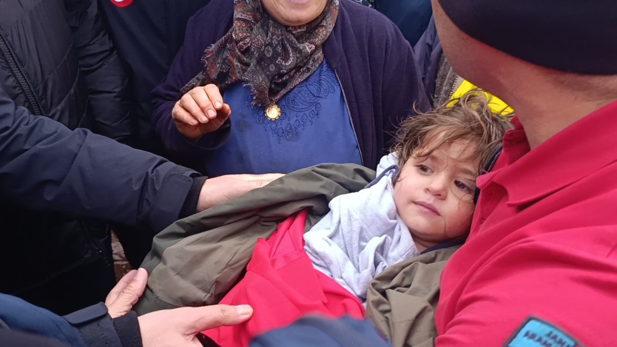 Kayıp Aybüke'nin Babası: ‘’Çiçek Toplamaya Çıkmış, Yolunu Kaybetmiş’’