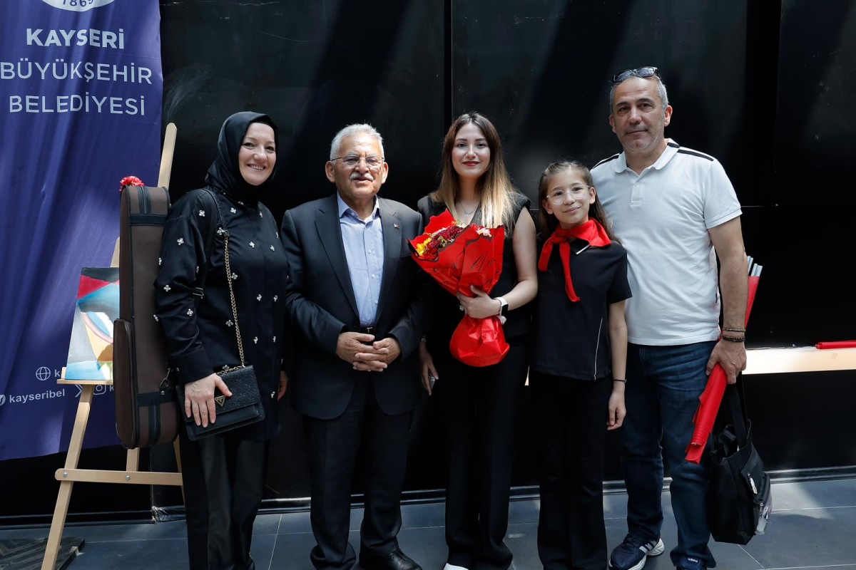 Büyükşehir Konservatuvarı'nda Mezuniyet Coşkusu 
