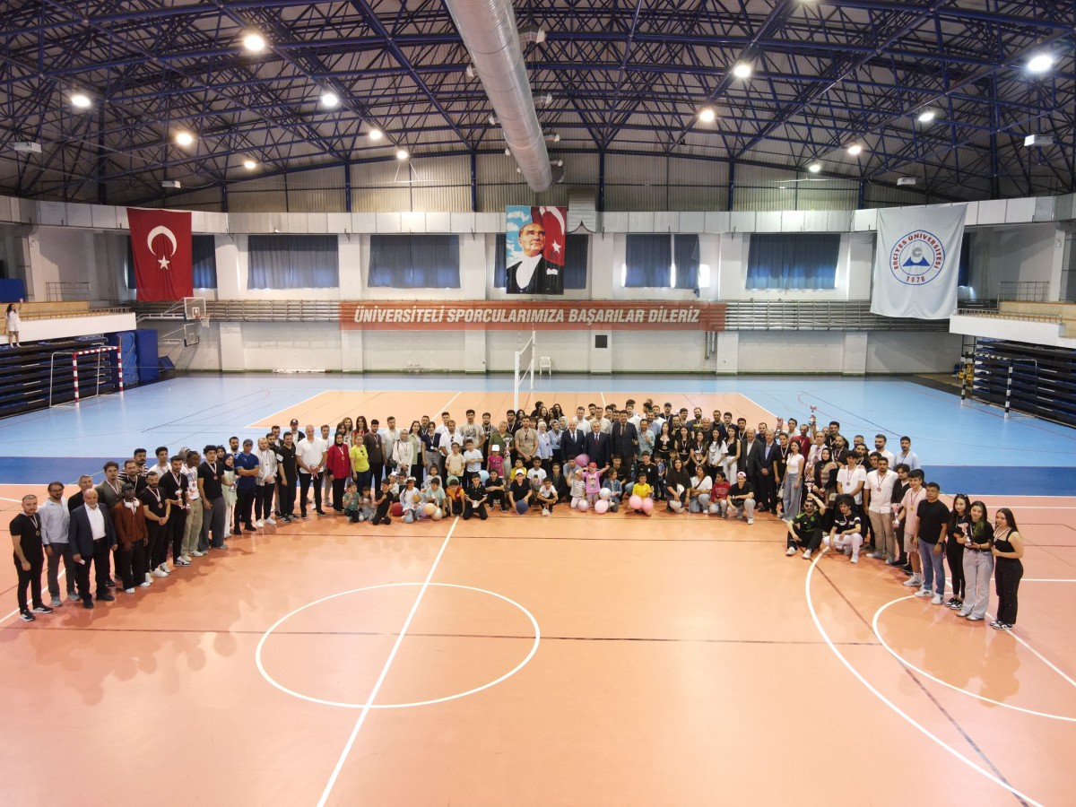 ERÜ’de 23. Geleneksel Spor Şenliği’nin Ödül Töreni Düzenlendi