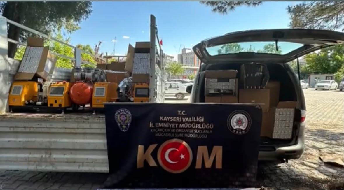 Kaçak Sigara Operasyonu: 1 Milyon Makaron Ele Geçirildi 