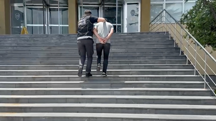 Uyuşturucu Hükümlüsü Polisten Kaçamadı!