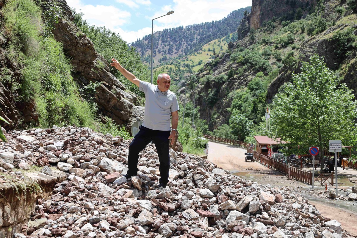 Başkan Öztürk, Selden Etkilenen Mahallelerde İncelemelerde Bulundu
