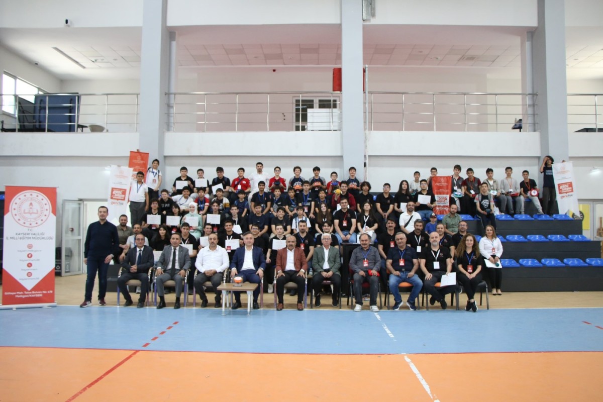 Genç Tek Robot Futbol Ligi’nde Büyük Final Heyecanı