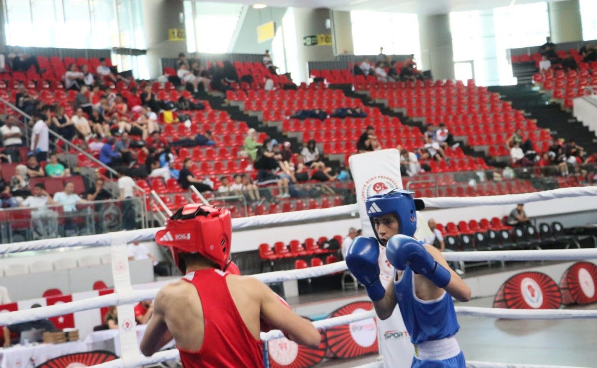 U-15 Türkiye Ferdi Boks Şampiyonası Kayseri’de Başladı