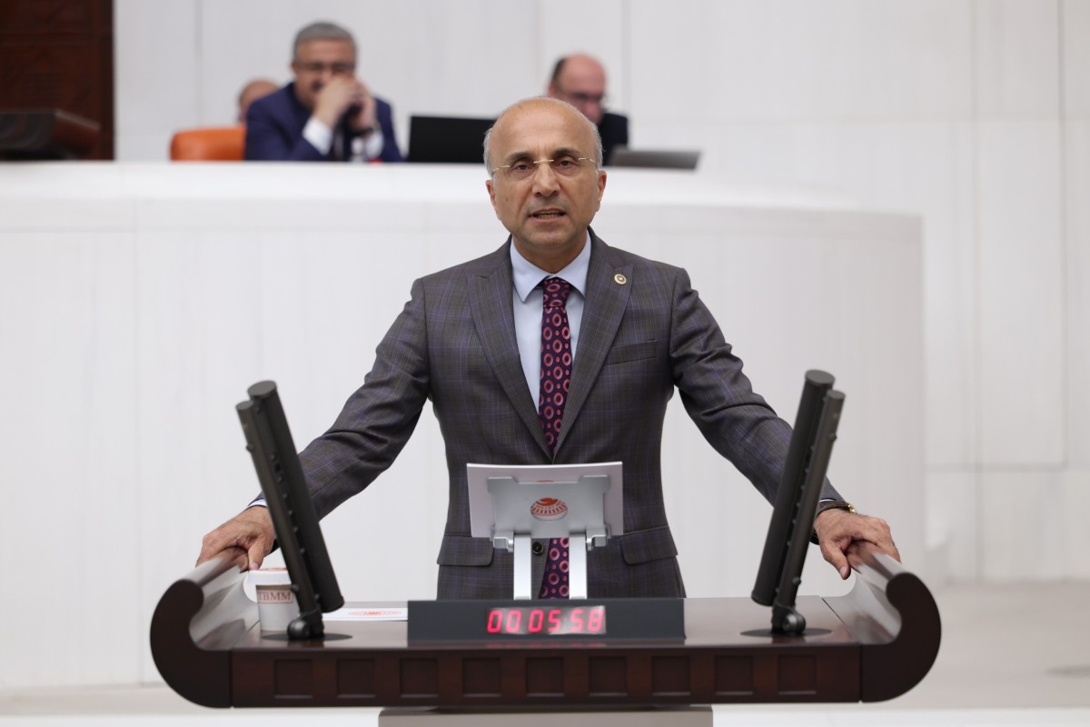 CHP’li Aşkın Genç: ‘’Vatandaş Diş Hekimi Bekliyor’’