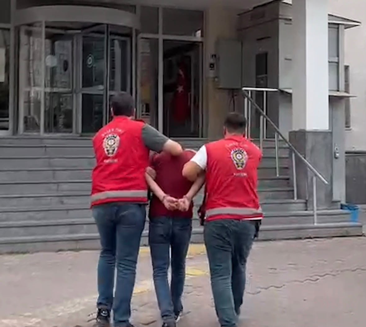  10 Yıl Hapisle Aranan Hükümlü Yakalandı