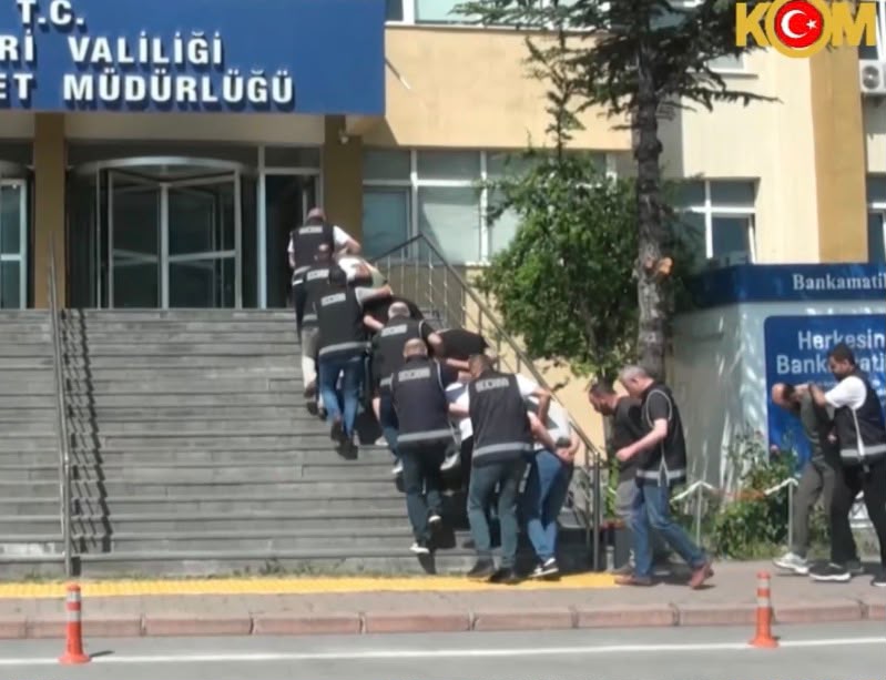 Ehliyet Sınavında Yapay Zekalı Sahtecilik Operasyonu