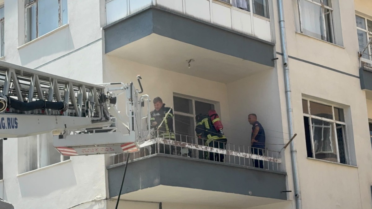 3 Katlı Binada Çıkan Yangın Panik Yarattı!