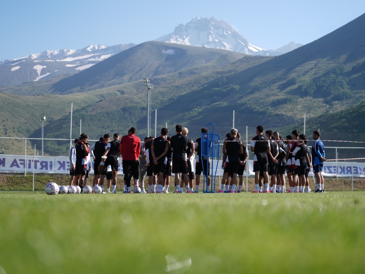 Erciyes Yüksek İrtifa Kamp Merkezi Spor Turizminin Gözdesi Oldu