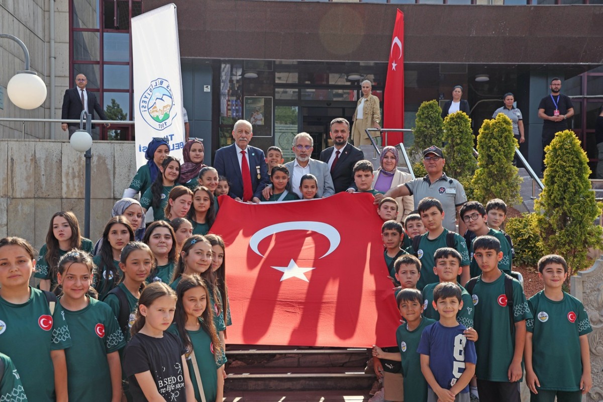 Kıbrıs'ın Canlı Tanığı Kayserili Gençlerle Buluştu