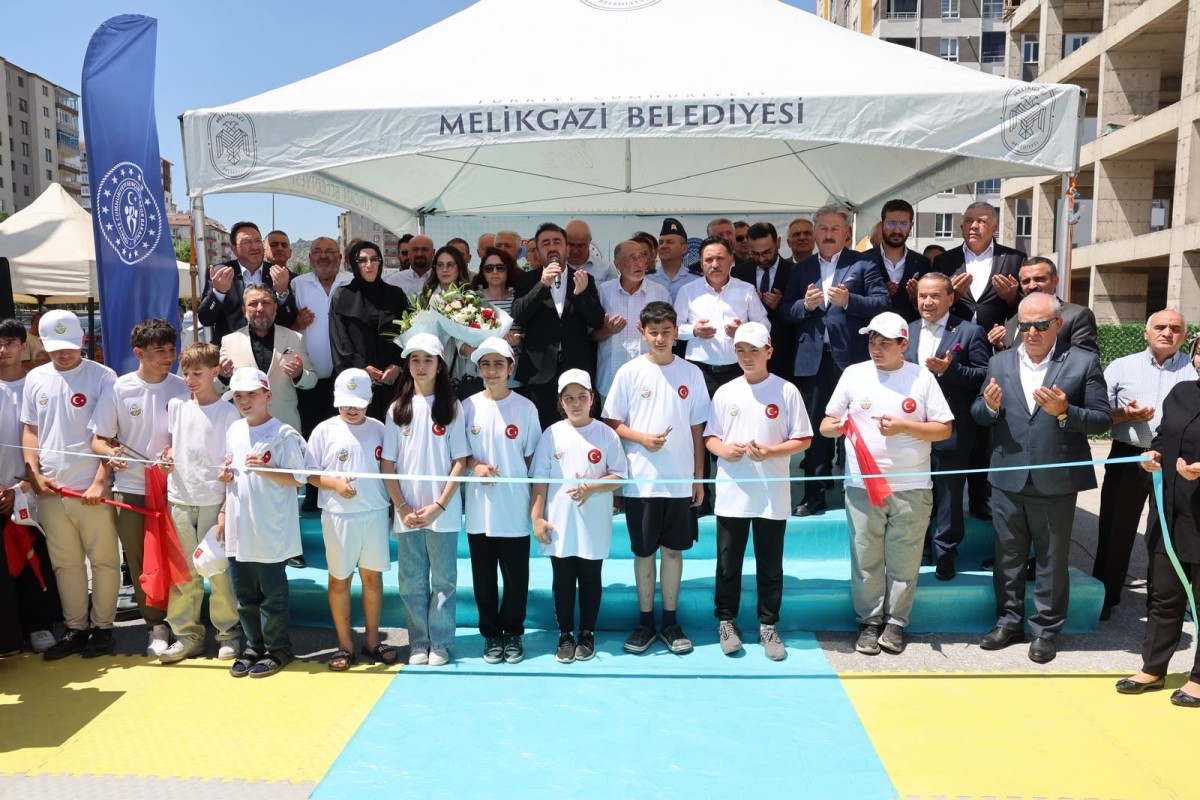 Vali Çiçek: ‘’Erva’nın 17 Bin 630 Lisanslı Sporcusu Bulunuyor’’