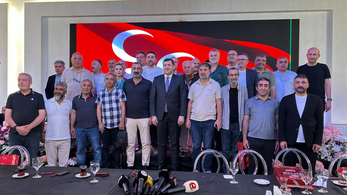 MHP’li Baki Ersoy, Basın Mensuplarının Sorularını Yanıtladı 