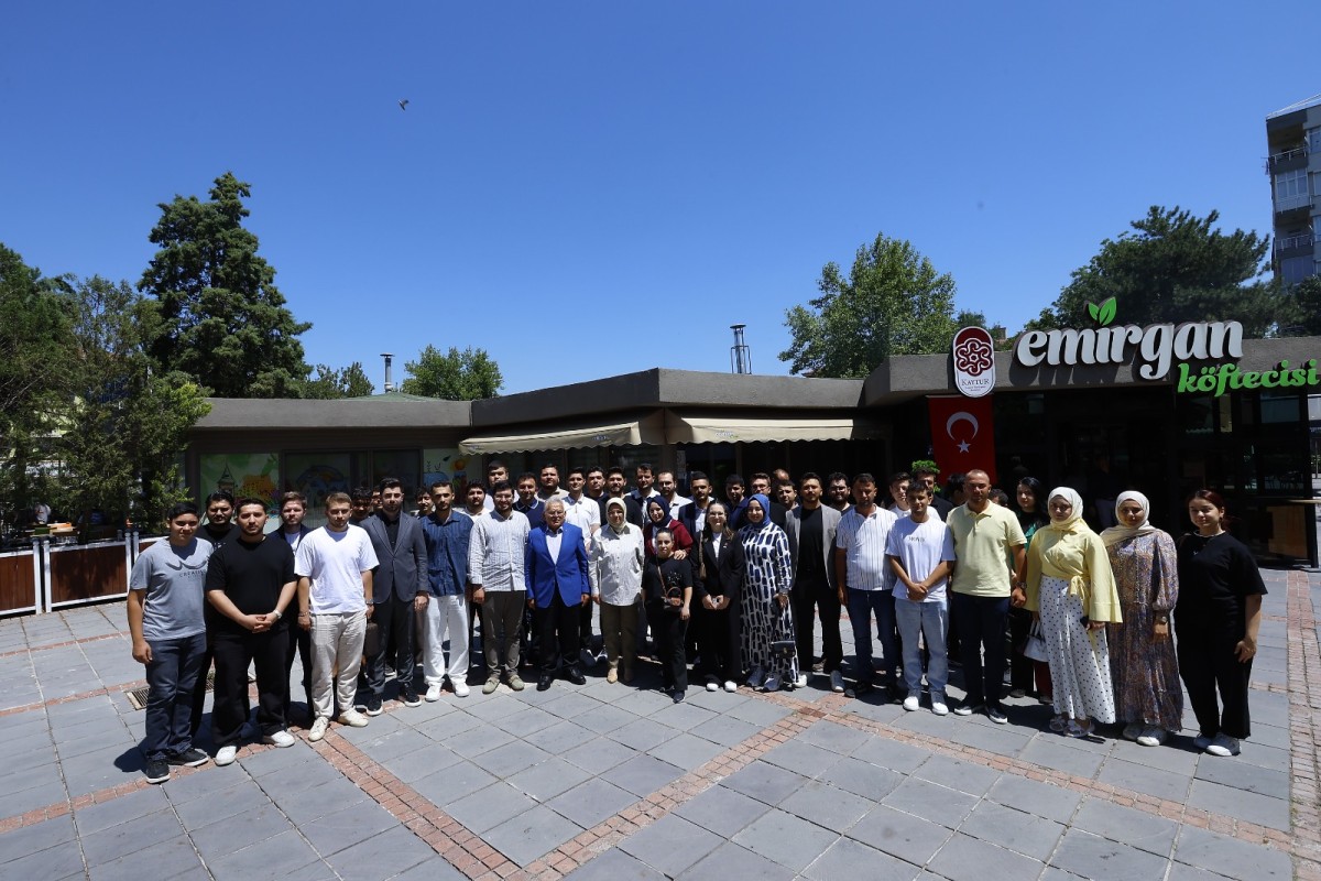  Başkan Büyükkılıç: “Türkiye Yüzyılı’nı Gençlerimizle Birlikte İnşa Edeceğiz”