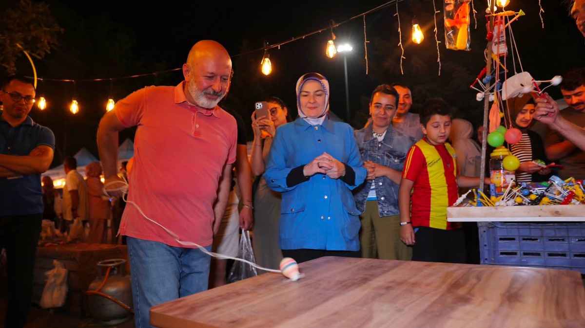 Yeşilçam’ın Unutulmaz Filmi “Neşeli Günler” Fuar 38’de Vatandaşlarla Buluştu