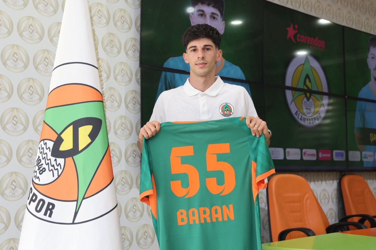 Kayserispor Baran Ali Gezek'i Alanyaspor'a Uğurladı