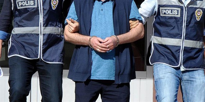 Polisten Suçlulara Geçit Yok: 320 Aranan Şahıs Yakalandı