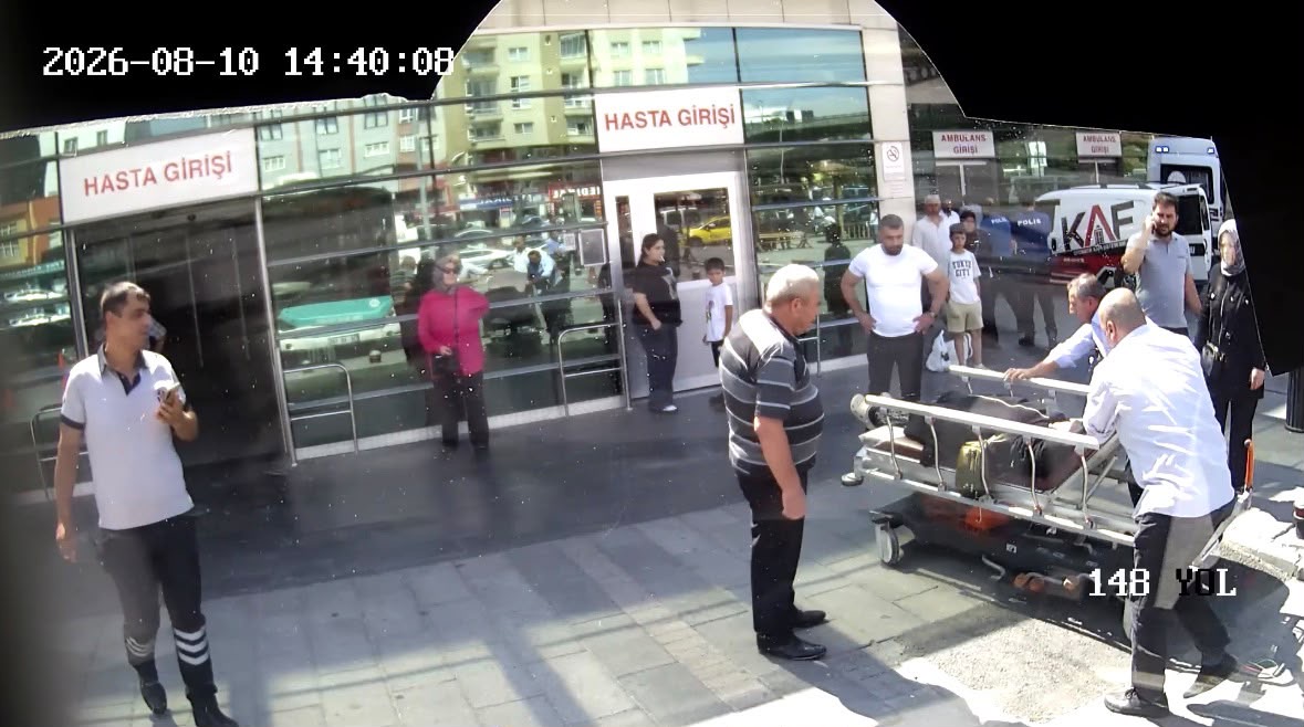 Yolcu Otobüste Fenalaştı, Şoför Hastaneye Yetiştirdi 