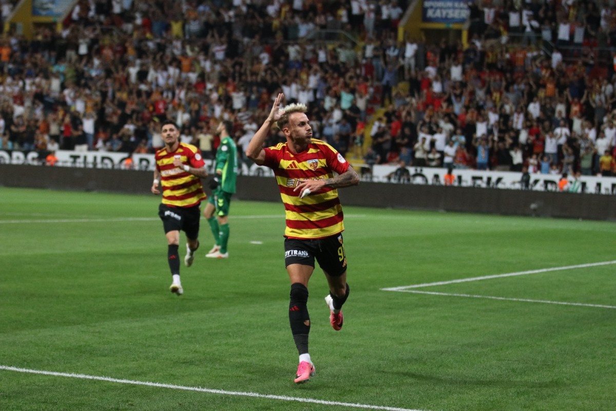 Kayserispor Evinde Sivasspor’u 2 Golle Geçti