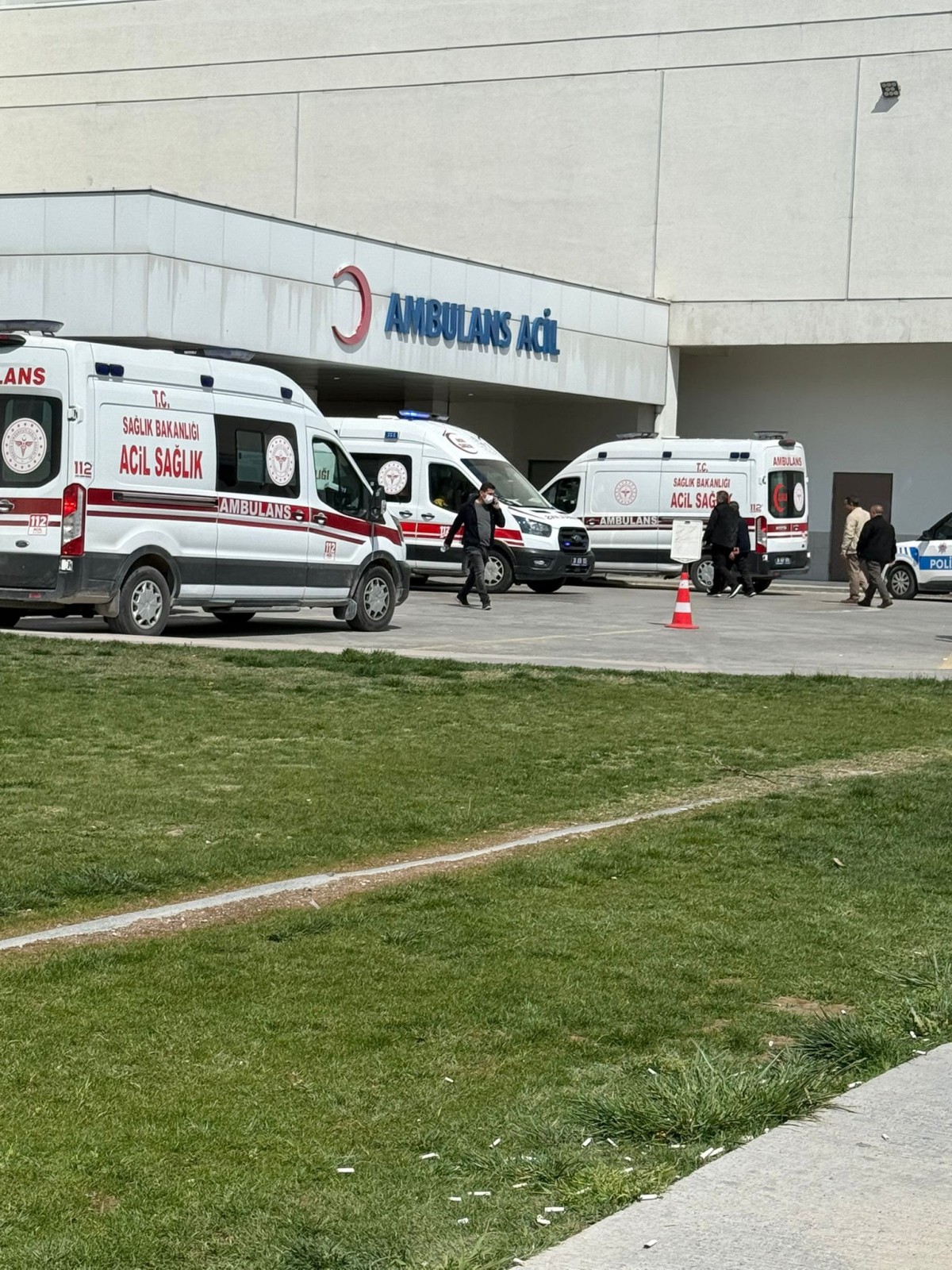Boşanma Aşamasındaki Eşini Bıçakla Ağır Yaraladı