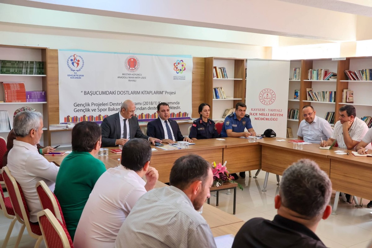  Kaymakam Gültekin Başkanlığında Eğitim Güvenliği Toplantısı