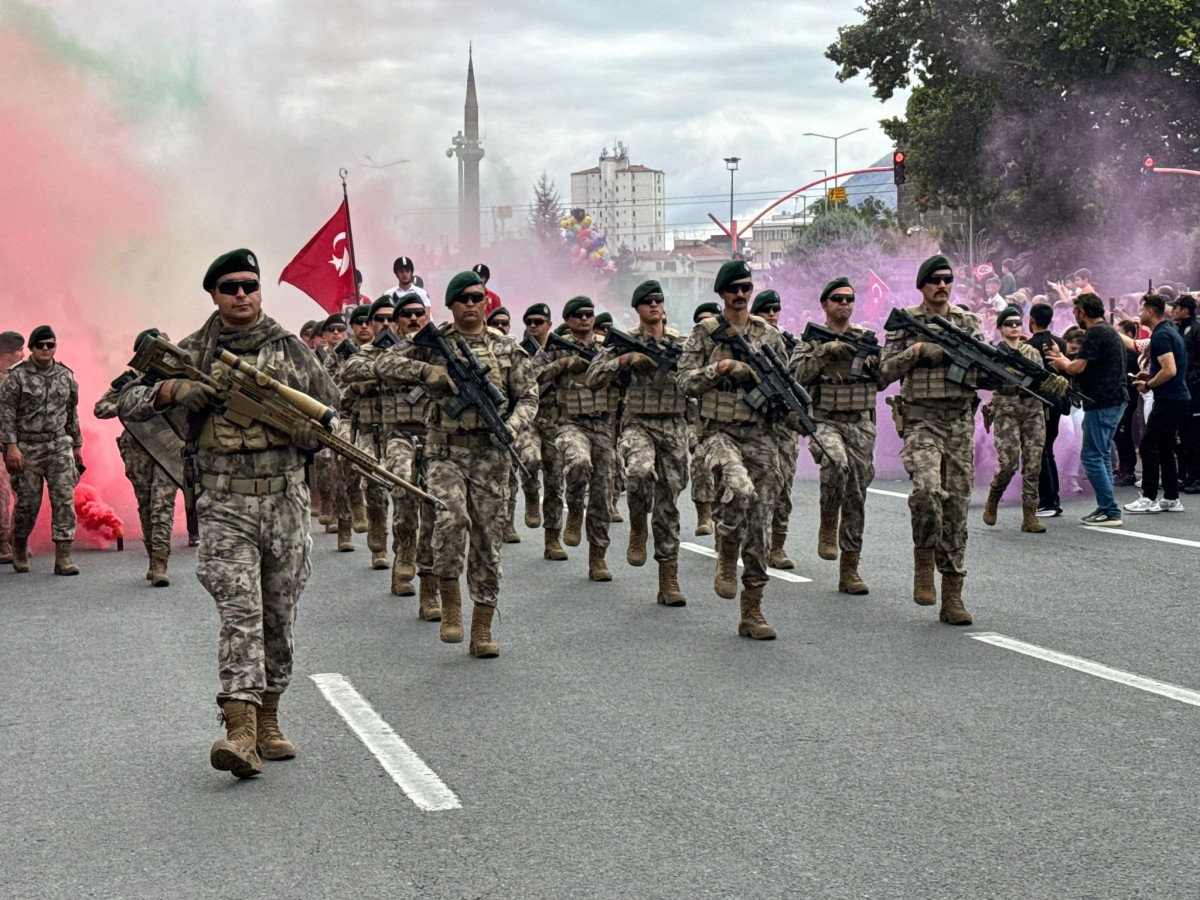 Kayseri’de 30 Ağustos Zafer Bayramı Coşkuyla Kutlandı