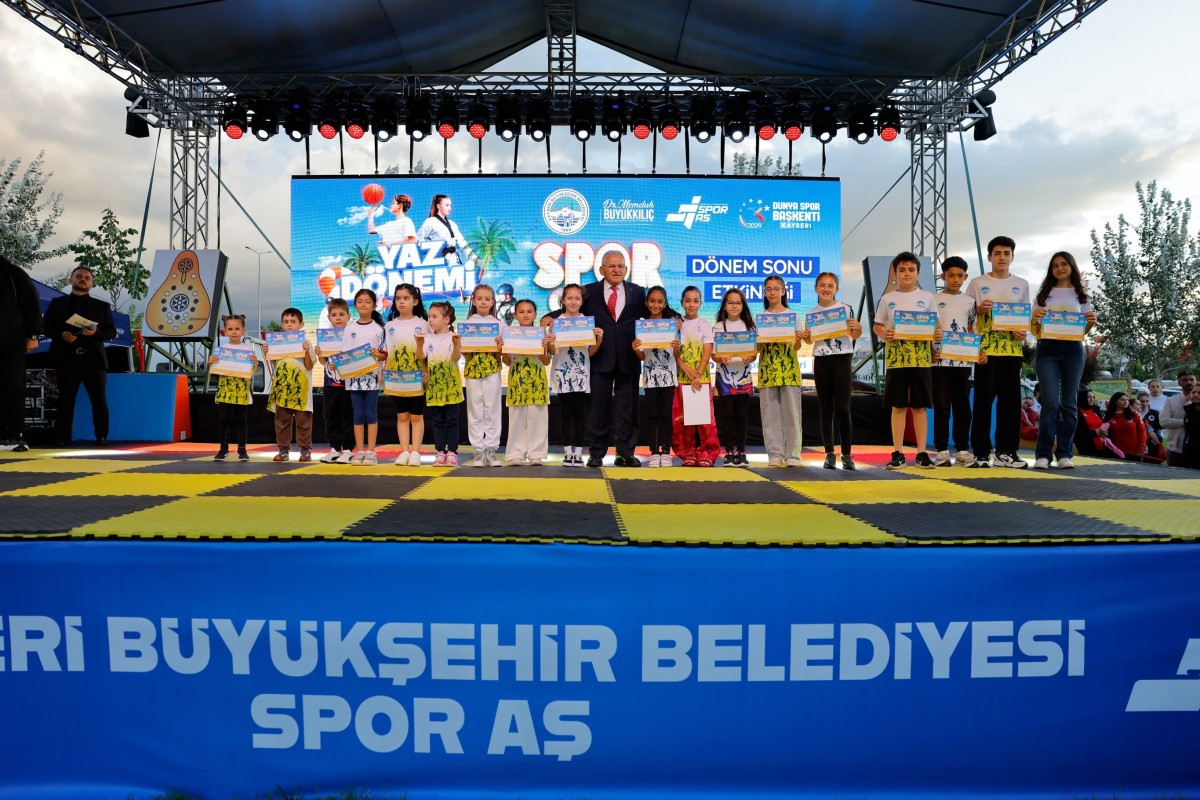 Büyükşehir’den Spor Şehri Kayseri’ye Yakışan Final: 15 Bin Çocuk Sertifikasını Aldı