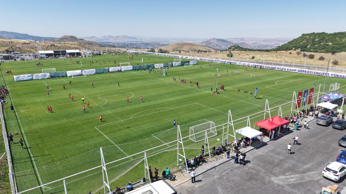 Erciyes’te Geleceğin Futbol Yıldızları Sahne Alıyor