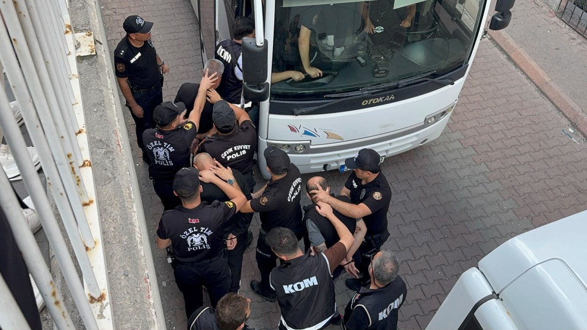 Yeni Nesil Suç Örgütü Operasyonunda 32 Şüpheli Adliyede