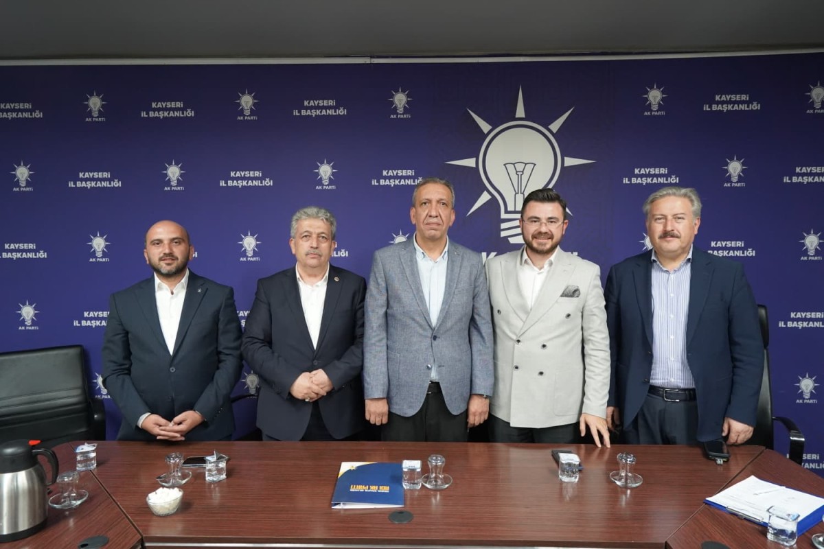 Melikgazi’de CHP’li Meclis Üyesi AK Parti’ye Katıldı