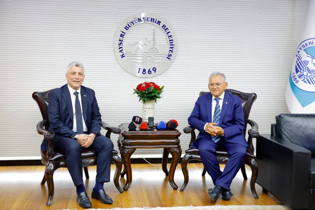 Bakan Bolat’tan Kayseri’ye Belediyecilik ve Şehircilik Övgüsü