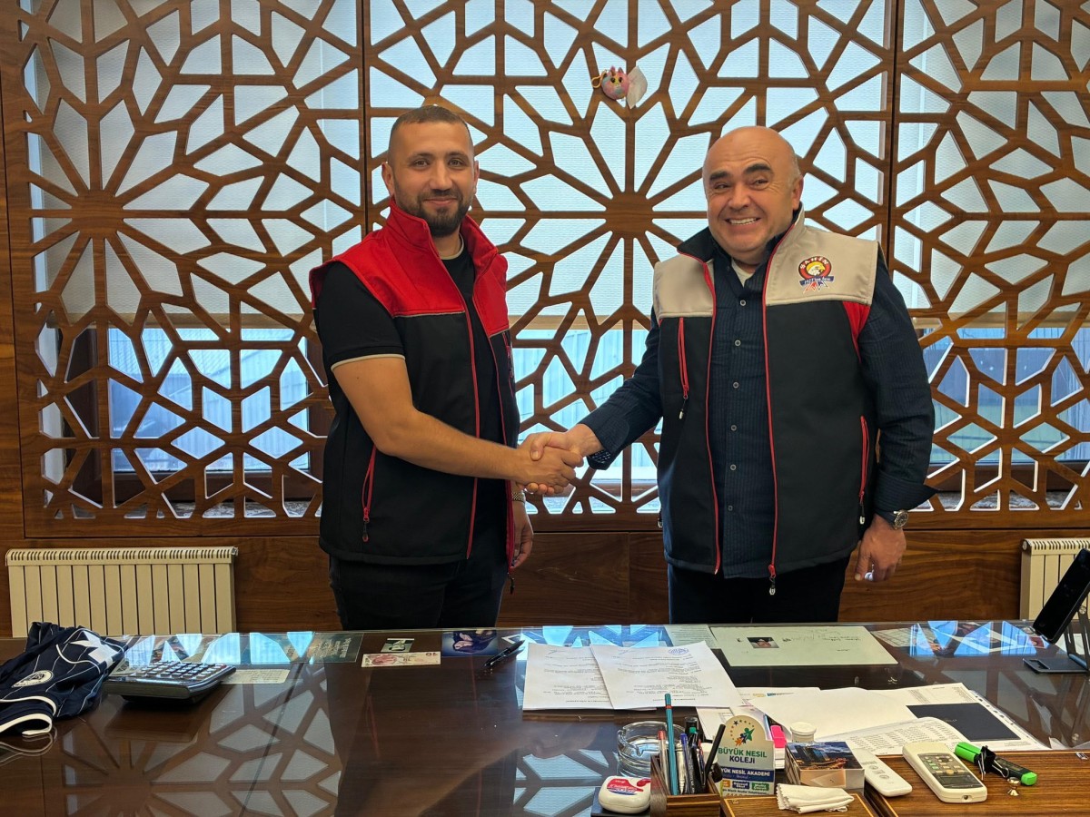Şahin Sucukları Erciyes 38 FK’ya Sponsor Oldu