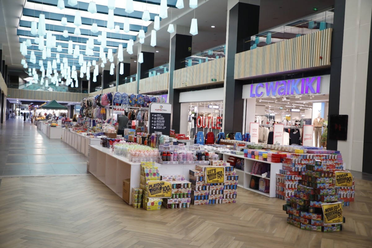 KUMSMALL’da Alışveriş Şöleni: Üç Festival, Yüzlerce Fırsat