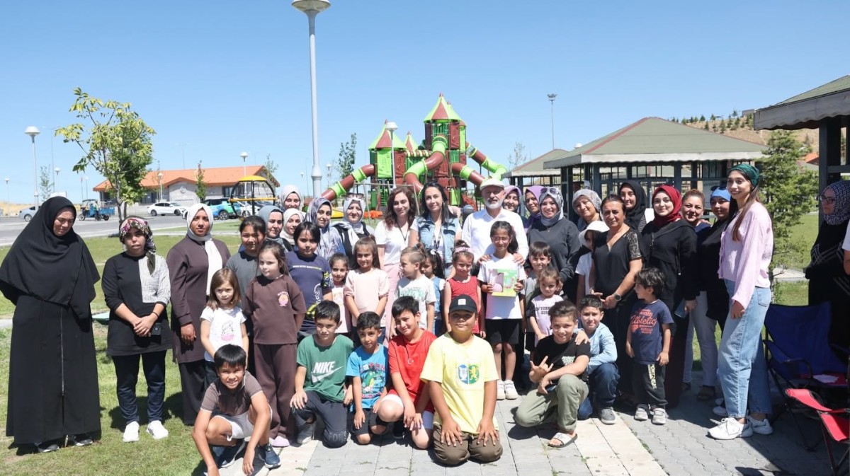 Kocasinan’da Erkilet Millet Bahçesi’ne Yeni Kafesinan Dokunuşu
