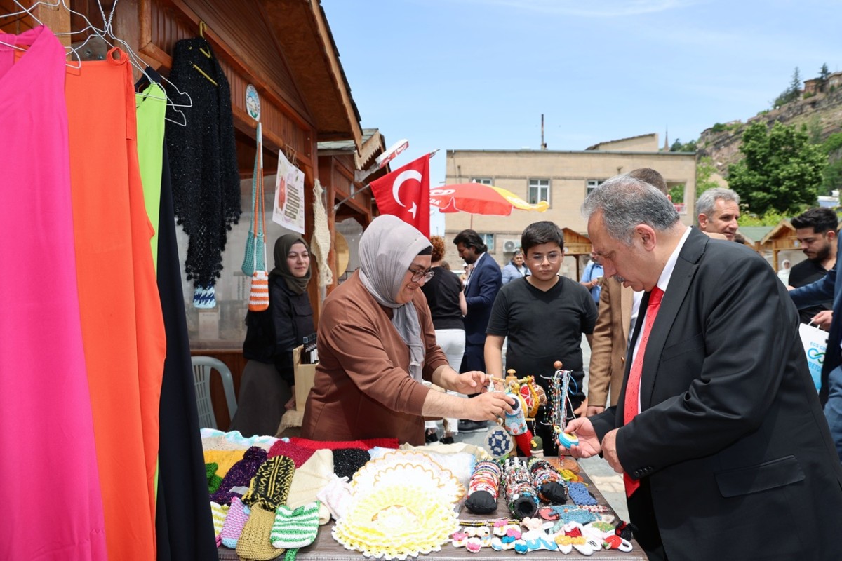 Talas'ta Bu Hafta Eylülün İkinci Maharetli Elleri