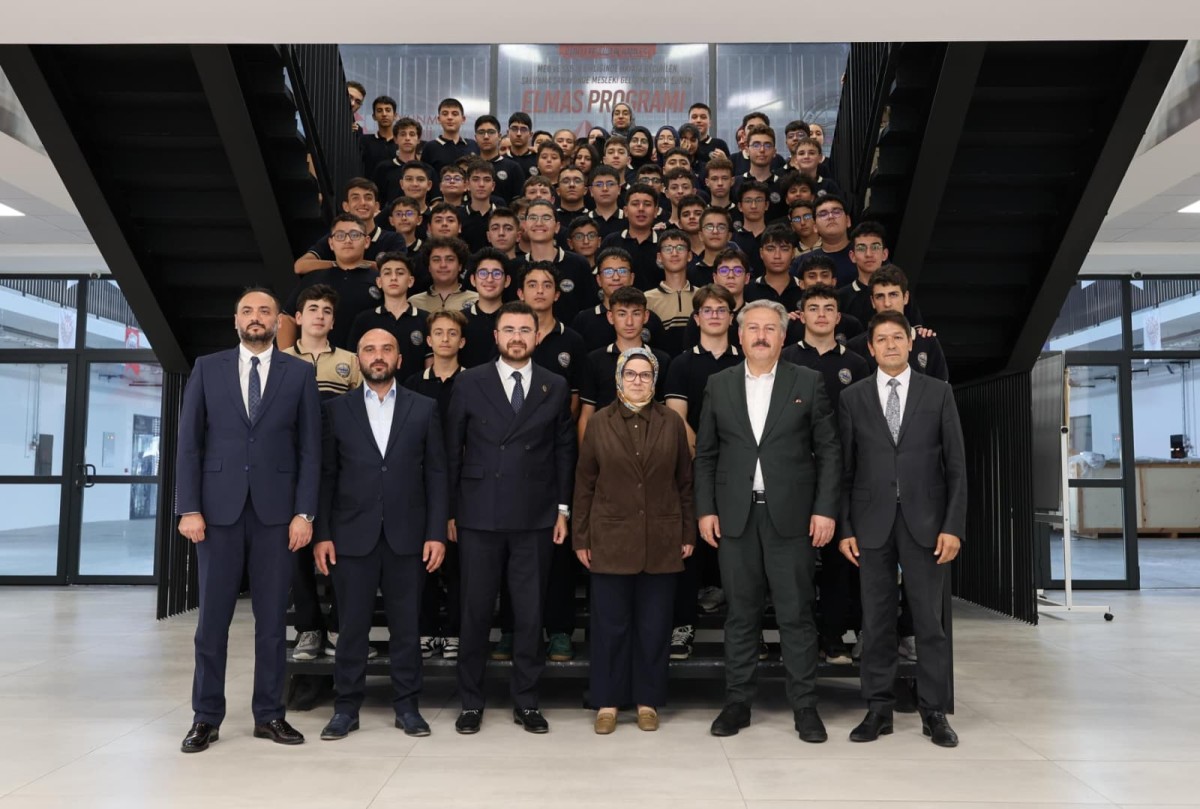  Milletvekili Böhürler. Havacılık Lisesi Öğrencilerine Tecrübelerini Aktardı