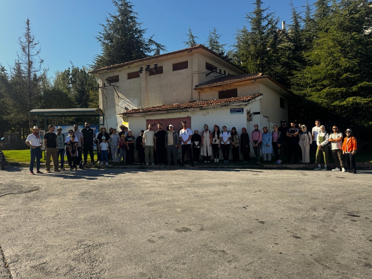 Kırlangıç Vadisi’nde Yeşil Seferberlik: 500 Kilo Çöp Toplandı