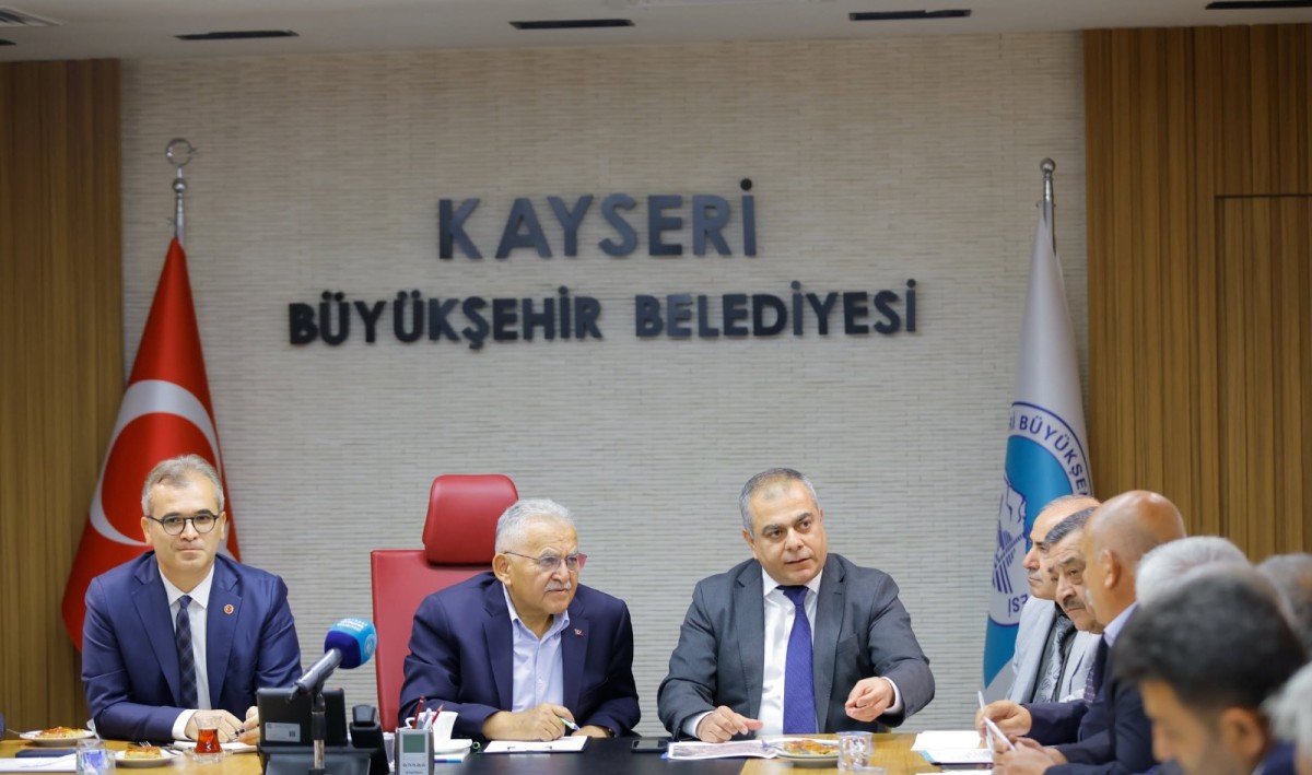 Başkan Büyükkılıç, Kocasinan Muhtarlarıyla İstişarede Buluştu
