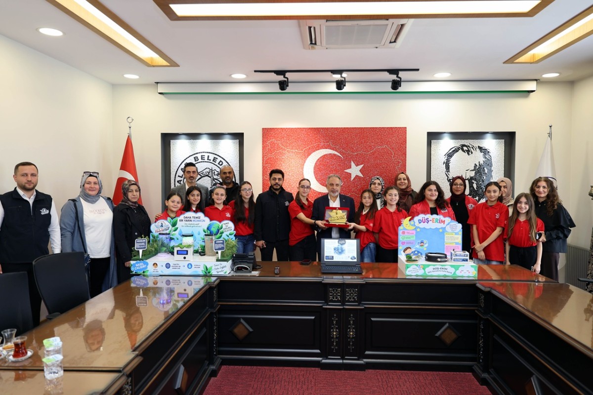 Başkan Yalçın’dan Talas’ın Genç Mucitlerine 4x4’lük Tebrik