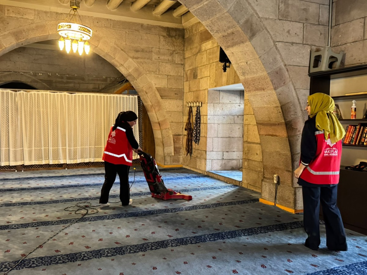  Kayseri’de Vakıf Medeniyetinin Temizlik Geleneği Sürdürülüyor