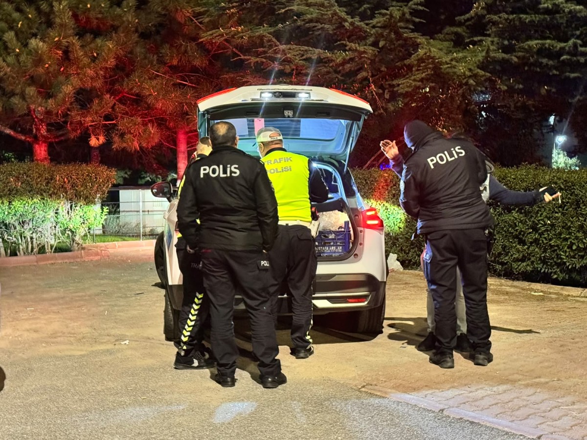 Otomobiliyle Tramvay Yoluna Girdi, 271 Bin TL Ceza Yedi